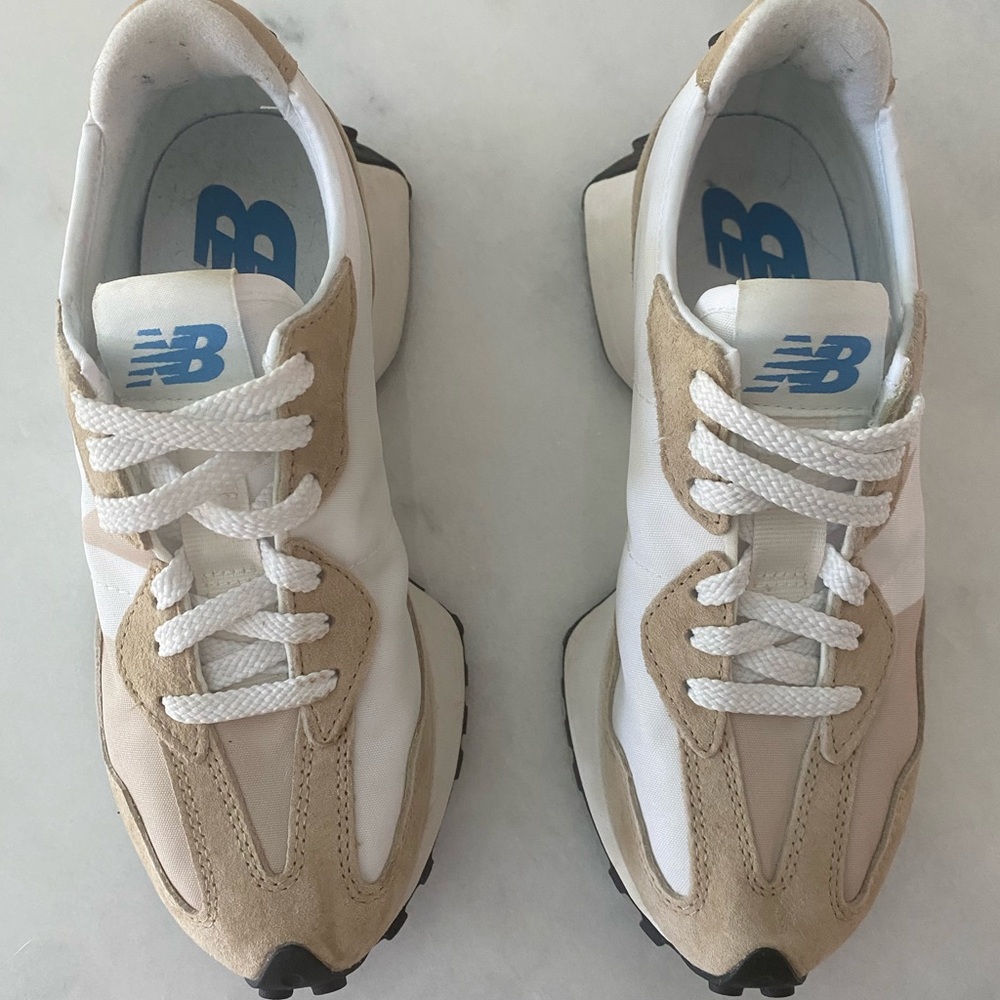 New Balance 327 White and Beige